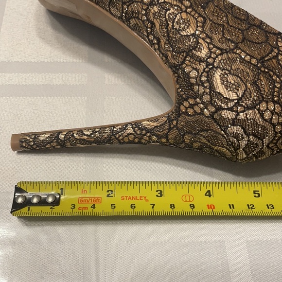 NEW Le Chateau Gold and Black Mesh 4.5” High Heels - Picture 10 of 10